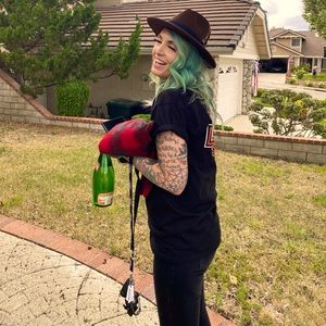 Meet your seller *derp*